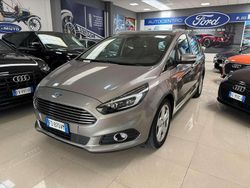 Oro Usata 2016 Ford S-MAX Business Edition Monovolume | 12.900 € (Cara)