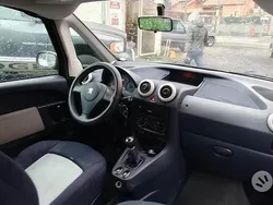 Usata 2007 Peugeot 1007 Due volumi | 1990 € (Buon prezzo)