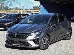 Grigio Usata 2024 Renault Clio V Techno Due volumi | 14.950 € (Buon prezzo)