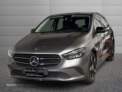 Grigio montagna Usata 2022 Mercedes B180 Monovolume | 25.900 € (Ottimo prezzo)