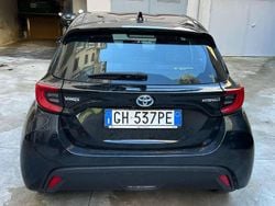 Nero Usata 2022 Toyota Yaris Hybrid Trend Tre volumi | 18.000 € (Buon prezzo)