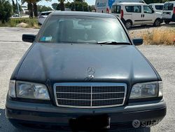 Blu Usata 1997 Mercedes C180 Tre volumi | 1500 € (Ottimo prezzo)