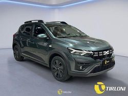 Verde Nuova 2025 Dacia Sandero Expression Due volumi | 16.250 € (Buon prezzo)