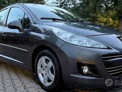 Grigio Usata 2011 Peugeot 207 Tre volumi | 3200 € (Ottimo prezzo)