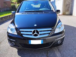 Nero Usata 2011 Mercedes B200 Executive Monovolume | 3900 € (Buon prezzo)