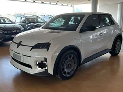 Other Nuova 2025 Renault R5 Urban Due volumi | 32.500 € (Cara)
