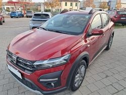Rosso Usata 2022 Dacia Sandero Comfort Due volumi | 13.490 € (Buon prezzo)