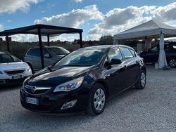 Blu Usata 2010 Opel Astra Cosmo Tre volumi | 2900 € (Ottimo prezzo)