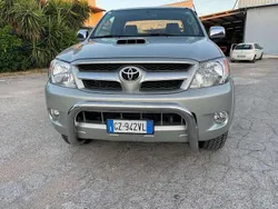 Grigio Usata 2009 Toyota HiLux SR Pick-up | 18.600 € (Molto cara)