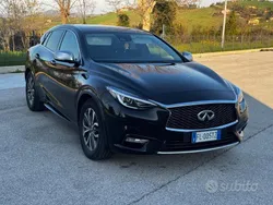 Infiniti Q30