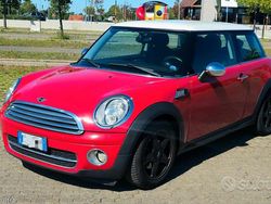 Punainen Käytetty 2010 Mini Cooper Coupé Coupe - kaksiovinen | 4790 € (Perustarjous)