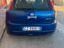 Blu Usata 2009 Fiat Punto Due volumi | 4000 € (Buon prezzo)