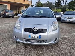 Usata 2007 Toyota Yaris Due volumi | 3800 € (Buon prezzo)
