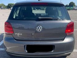 Grigio Usata 2011 VW Polo Comfortline Tre volumi | 6300 € (Buon prezzo)