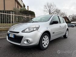 Argento Usata 2011 Renault Clio II Dynamique Tre volumi | 2500 € (Super prezzo)