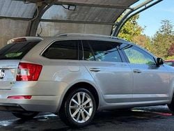 Argento Usata 2016 Skoda Octavia G-TEC Executive Station wagon | 8999 €