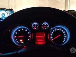 Nero Usata 2009 Opel Insignia Tre volumi | 1200 €