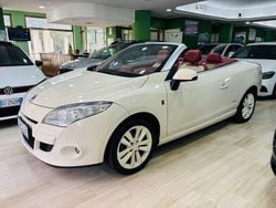 Beige Usata 2011 Renault Mégane III Floride Cabrio | 8900 € (Buon prezzo)