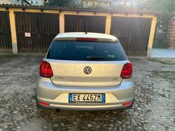 Grigio Usata 2015 VW Polo Tre volumi | 7000 € (Buon prezzo)