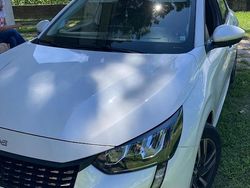 Bianco Usata 2020 Peugeot 208 Due volumi | 13.900 € (Molto cara)