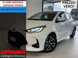 Bianco Usata 2023 Toyota Yaris Hybrid Trend Tre volumi | 19.300 € (Buon prezzo)