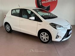 Bianco Usata 2020 Toyota Yaris Hybrid Business Edition Tre volumi | 12.810 € (Buon prezzo)