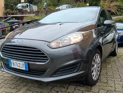 Beige Usata 2015 Ford Fiesta Due volumi | 5900 € (Ottimo prezzo)
