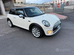 Bianco Usata 2014 Mini Cooper Due volumi | 5900 € (Buon prezzo)