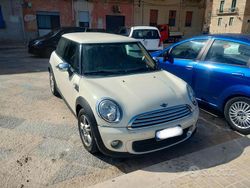 Bianco Usata 2012 Mini Cooper Due volumi | 4800 € (Ottimo prezzo)