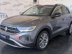 Grigio Usata 2023 VW T-Roc Style SUV | 24.900 € (Buon prezzo)