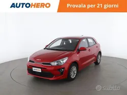 Rosso Usata 2022 Kia Rio Style Tre volumi | 14.799 € (Buon prezzo)