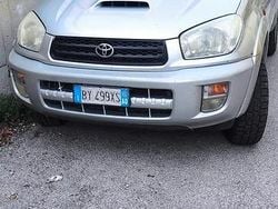 Grigio Usata 2002 Toyota RAV4 SUV | 3000 € (Buon prezzo)