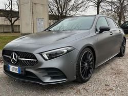 Grigio Usata 2019 Mercedes A200 Premium Due volumi | 25.000 € (Buon prezzo)