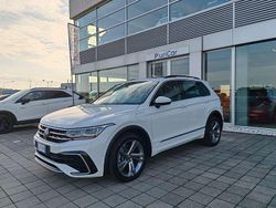 Bianco Usata 2022 VW Tiguan R-line SUV | 31.900 € (Molto cara)