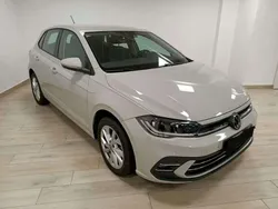 Beige Usata 2022 VW Polo Style Tre volumi | 15.900 € (Buon prezzo)