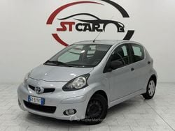 Argento Usata 2011 Toyota Aygo Connect Style Due volumi | 4500 € (Buon prezzo)