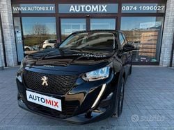 Nero Usata 2021 Peugeot 2008 Active SUV | 15.900 € (Buon prezzo)