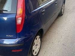 Blu Usata 2005 Fiat Punto Due volumi | 3000 €