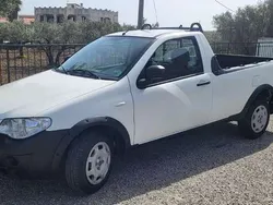 Bianco Usata 2011 Fiat Strada SUV | 10.900 € (Cara)