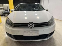 Bianco Usata 2012 VW Golf VII Highline Tre volumi | 7999 € (Buon prezzo)
