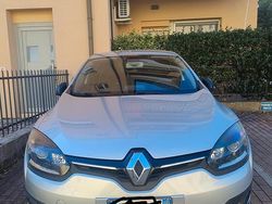 Grigio Usata 2015 Renault Mégane Tre volumi | 6500 € (Buon prezzo)
