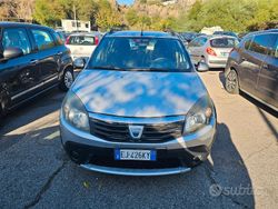 Grigio Usata 2011 Dacia Sandero Stepway Tre volumi | 2499 € (Ottimo prezzo)