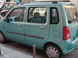 Usata 2004 Opel Agila Due volumi | 1950 € (Buon prezzo)