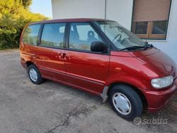 Usata 1995 Nissan Serena Monovolume | 2000 €