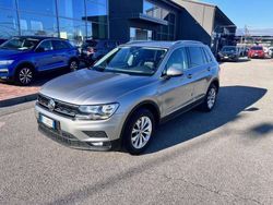 Grigio medio Usata 2019 VW Tiguan Business SUV | 22.900 € (Buon prezzo)