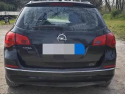 Usata 2015 Opel Astra Station wagon | 7200 € (Cara)