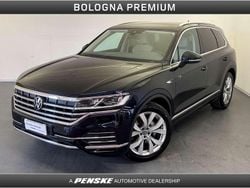 Blu/azzurro Usata 2021 VW Touareg Elegance SUV | 47.950 € (Buon prezzo)