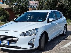 Grigio Usata 2018 Ford Focus Tre volumi | 9900 €