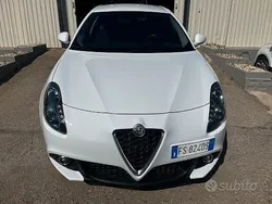 Bianco Usata 2018 Alfa Romeo Giulietta Due volumi | 12.900 € (Cara)