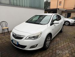 Bianco Usata 2011 Opel Astra Due volumi | 3000 €